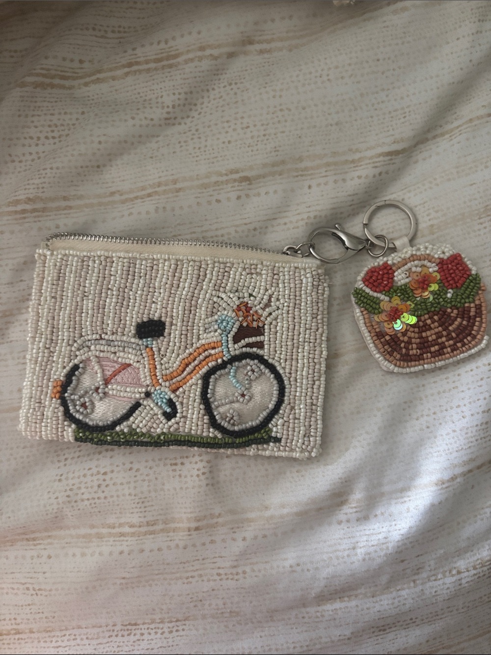 Beaded Bicycle Coin Purse Keychain - White